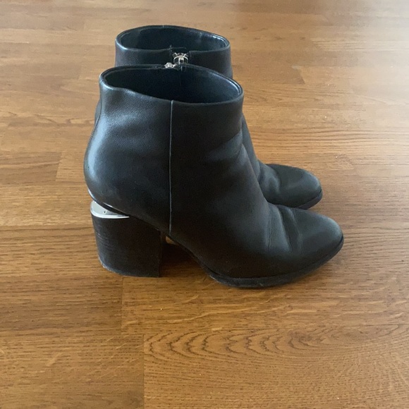 Alexander Wang woman's booties size 6 - Picture 2 of 3
